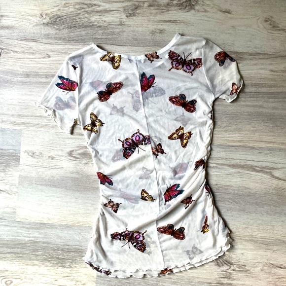 White sheer butterfly top 🦋 - Picture 4 of 6